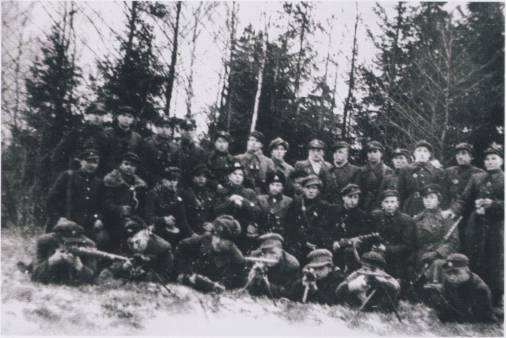 Dainavos apygardos partizanai. 1947 m.