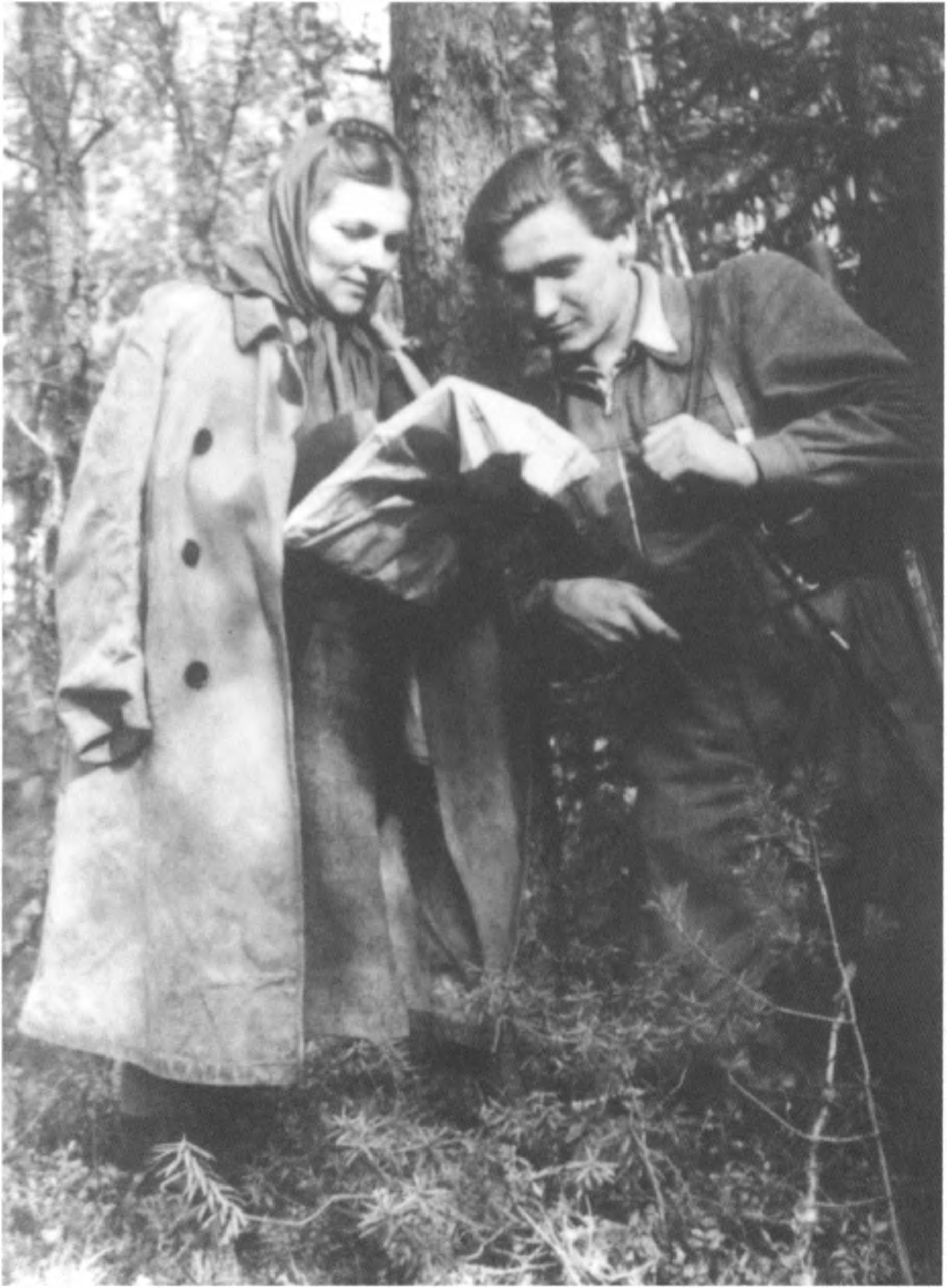 Ema Šimonienė (iš Bečiunų k.) ir Robertas Indrikas-Medžiotojas