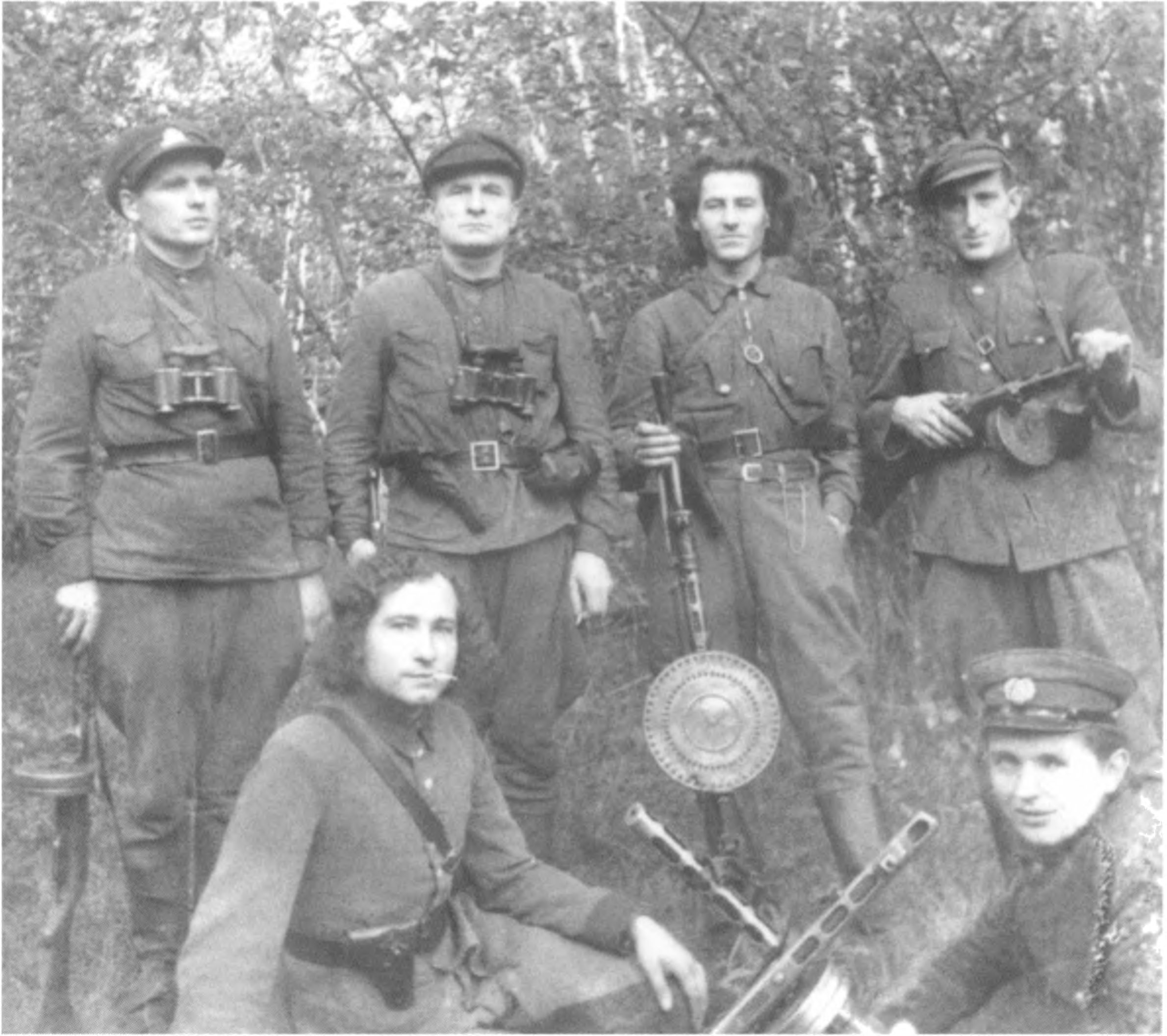 Paukštelio būrio partizanai.