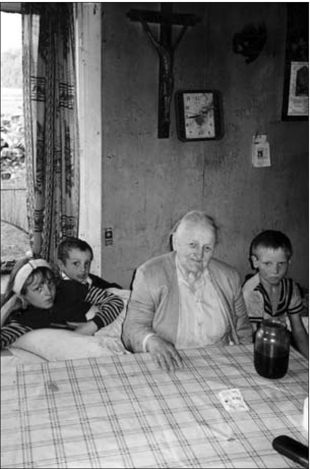 Zosė Bendikaitė-Mažas Kareivukas, Pušis (Agentienė)