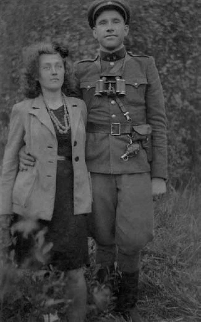 Aldona Norkutė, Vytenio būrio ryšininkė, ir Pranas Kairys-Serbentas.