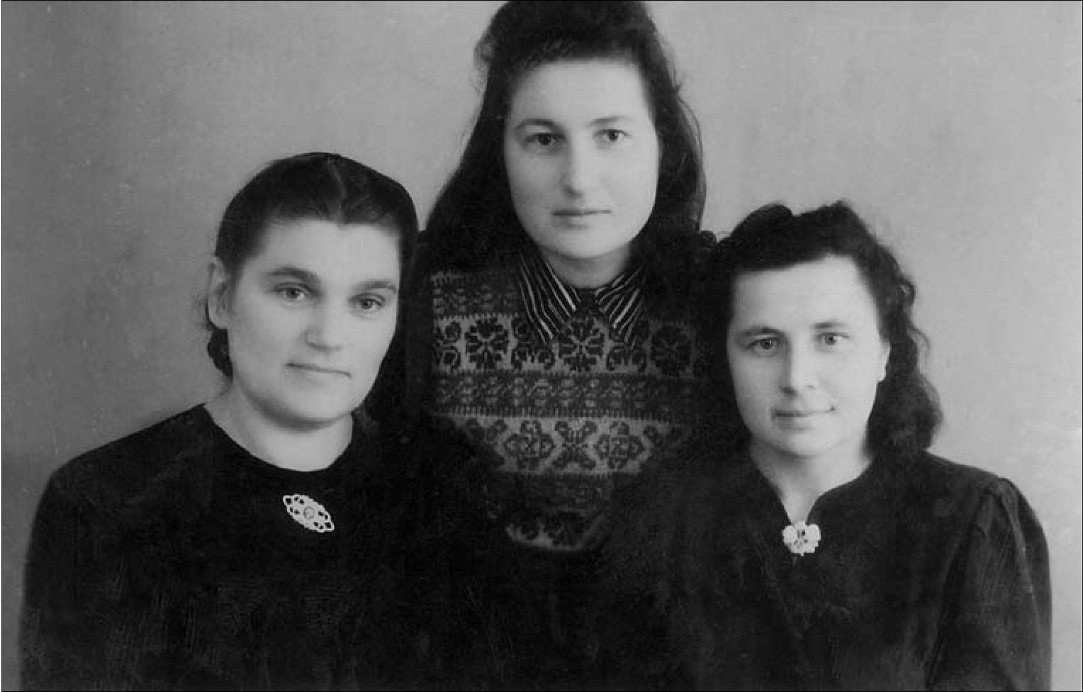 Vita Krikščiūnaitė-Kazokėlis (viduryje),