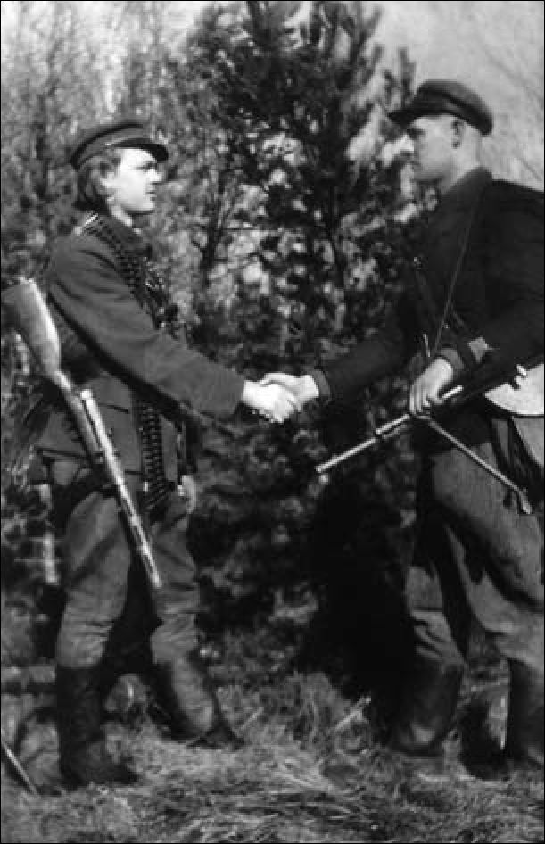 Petras Zaburskis-Svajunas ir Kajetonas Rudaitis-Kaziukas.