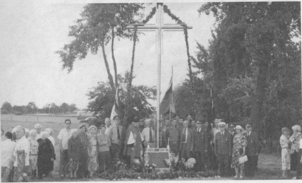 Paminklas pastatytas „Skirsnemunės“ būrio partizanų žūties vietoje.