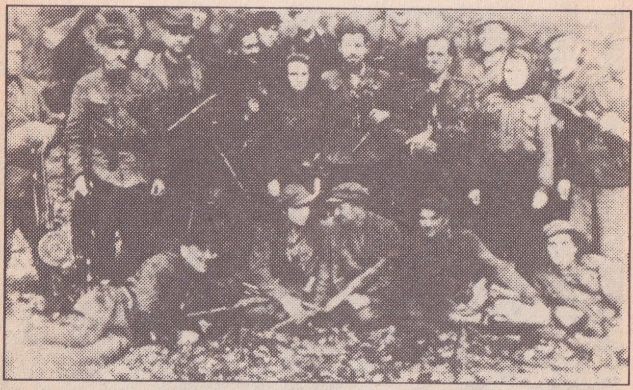 A. Žilio “Žaibo” būrio partizanai (viduryje stovi A. Žilio žmona)