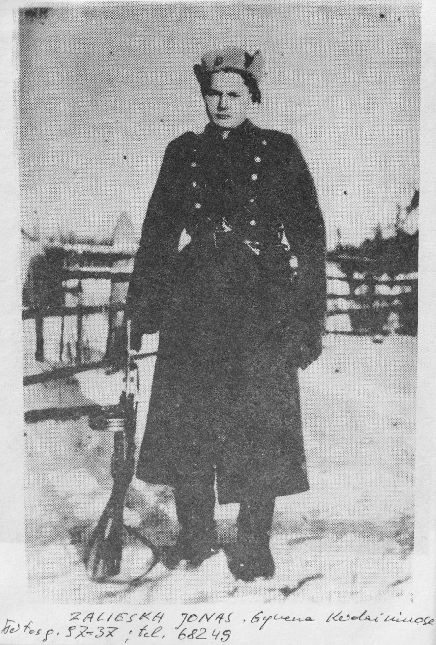 Kas žinos šį partizaną?