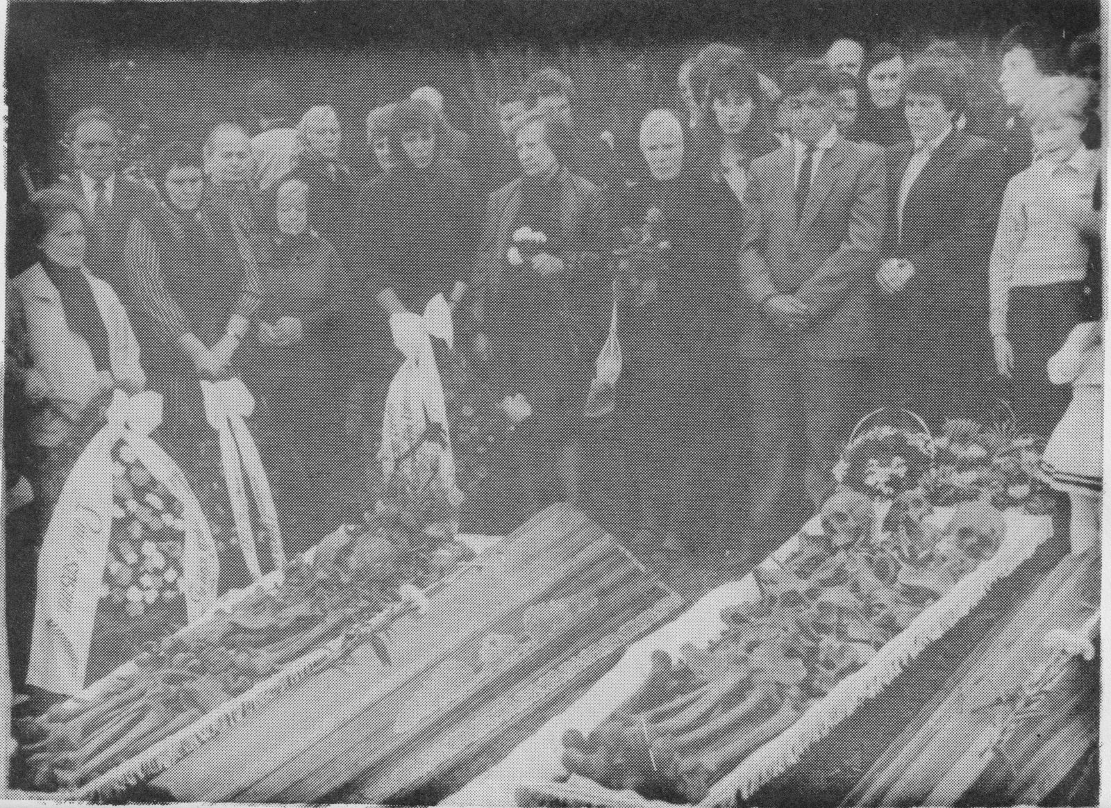 Partizanų palaikų perkėlimas iš Kazlų smėlyno į Alantos kapines 1989&nbsp;metais.